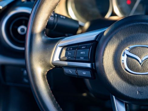 Used 2016 MAZDA MX-5 Miata Grand Touring image 17