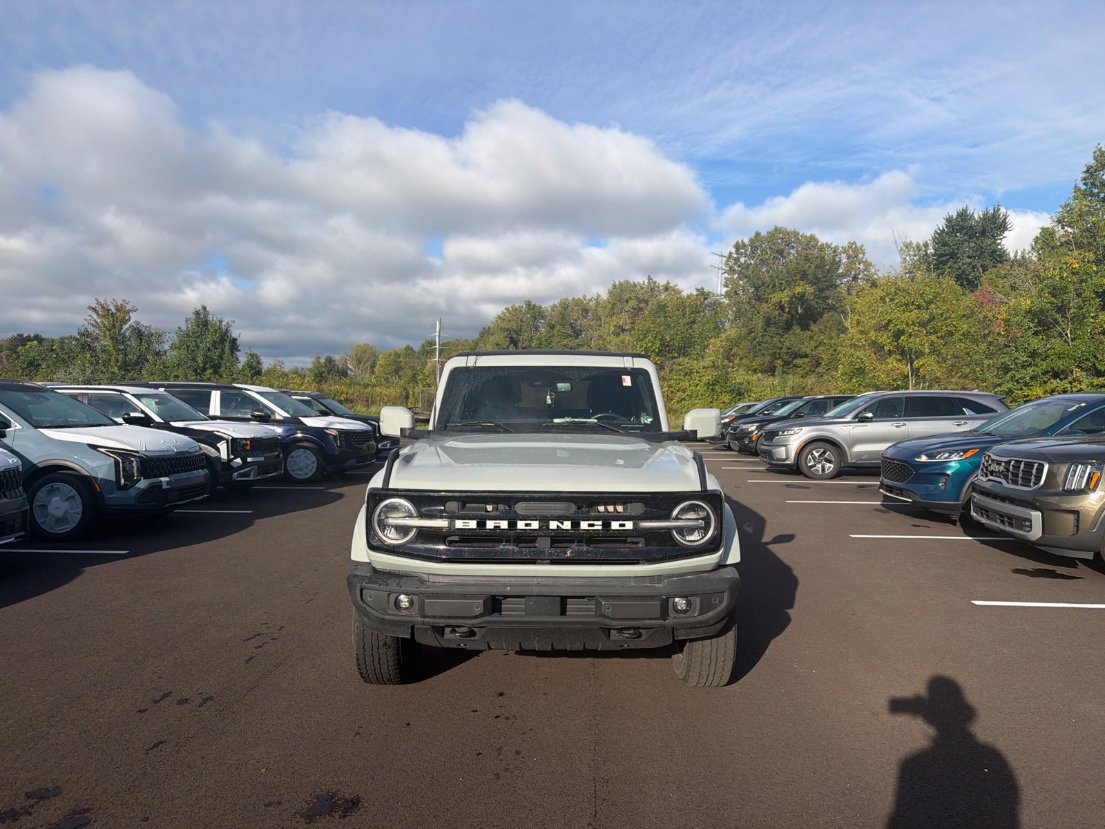 Used 2021 Ford Bronco Outer Banks AWD/4WD image 3