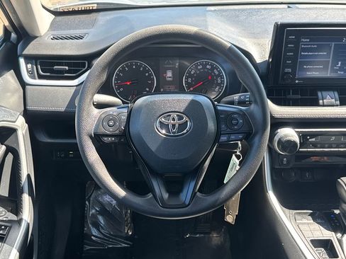 Used 2021 Toyota RAV4 LE w/ Carpet Mat Package (TMS) AWD/4WD image 13