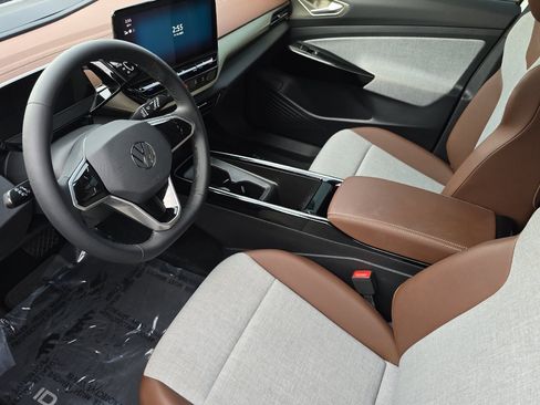 Used 2023 Volkswagen ID.4 2WD image 9