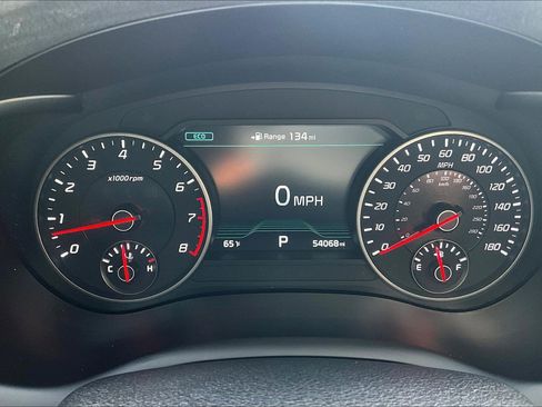 Used 2020 Kia Stinger GT2 image 14