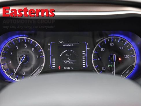 Used 2023 Chrysler Voyager LX FWD image 18