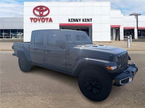 Used 2021 Jeep Gladiator Sport image 1
