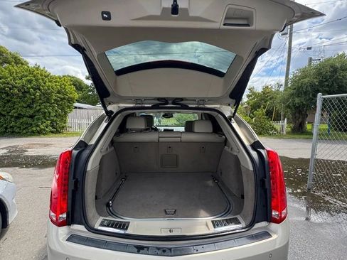 Used 2010 Cadillac SRX Luxury FWD image 22