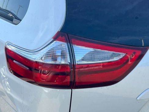 Used 2018 Toyota Sienna XLE w/ XLE Navigation Package FWD image 20