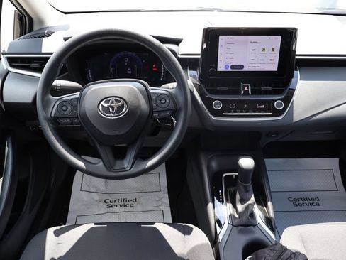Used 2026 Toyota Corolla LE FWD image 5