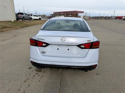 Used 2023 Nissan Altima 2.5 SR image 4