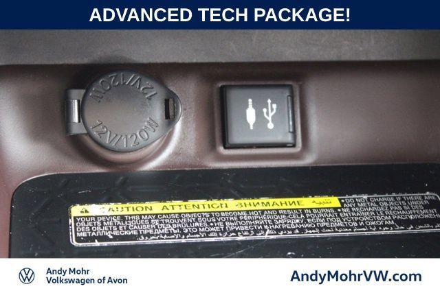 Used 2019 Toyota RAV4 Limited w/ Advanced Technology Package AWD/4WD image 41