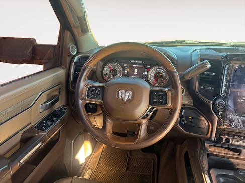 Used 2021 RAM 2500 Limited image 12