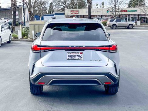 Certified 2024 Lexus RX 350h w/ Convenience Package image 3