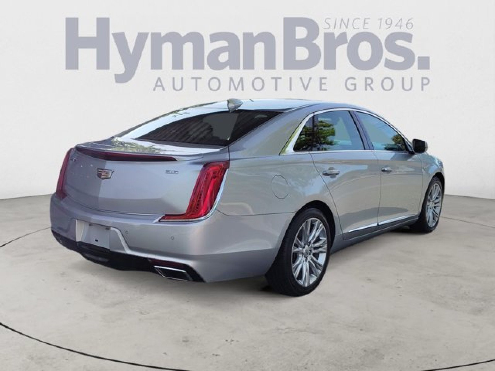 Used 2018 Cadillac XTS Luxury FWD image 3