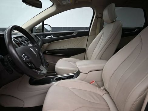 Used 2019 Lincoln MKC Reserve AWD/4WD image 10
