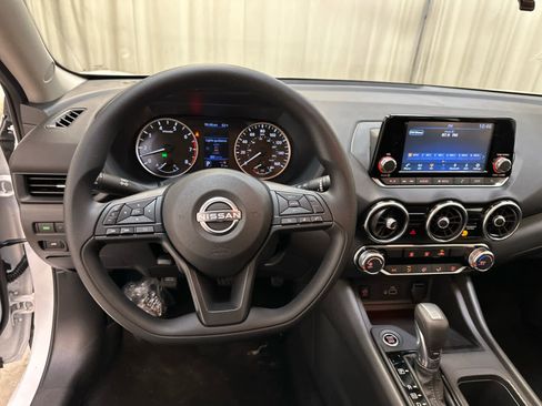 New 2025 Nissan Sentra S image 3