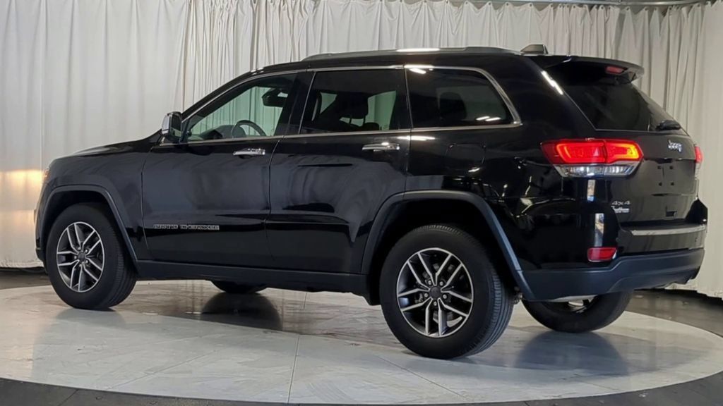 Used 2021 Jeep Grand Cherokee Limited AWD/4WD image 8