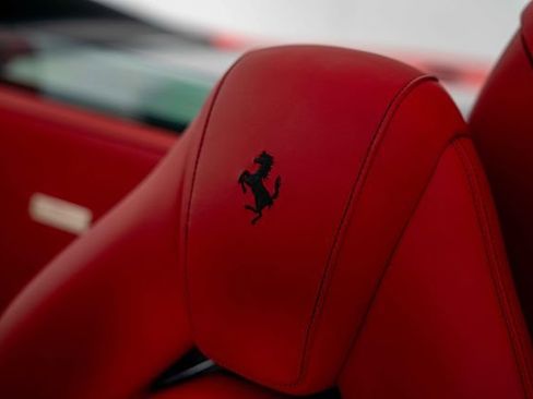 Used 2018 Ferrari 488 Spider RWD image 17