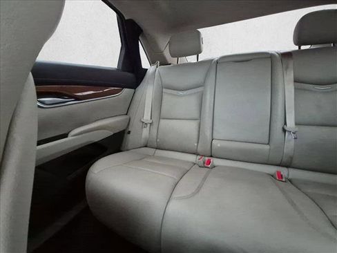 Used 2019 Cadillac XTS Luxury FWD image 4