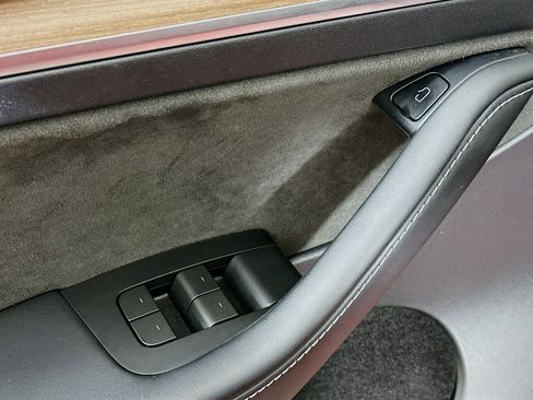 Used 2023 Tesla Model Y Long Range image 15