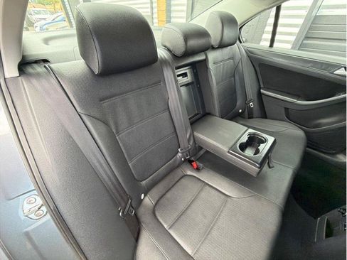 Used 2012 Volkswagen Jetta SE FWD image 20