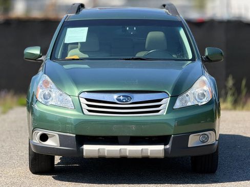 Used 2011 Subaru Outback 2.5i Limited image 5