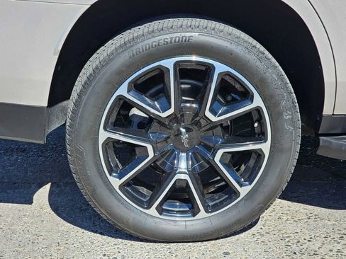 Used 2022 Chevrolet Tahoe RST image 18