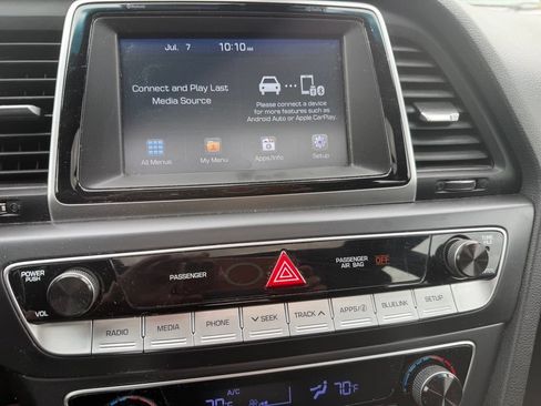 Used 2019 Hyundai Sonata Sport w/ Tech Package 03 FWD image 10