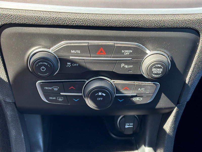 Used 2022 Dodge Charger SXT RWD image 23
