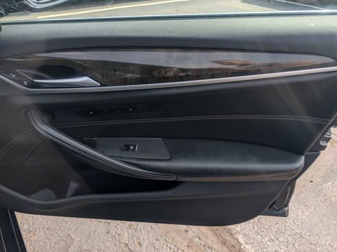 Used 2019 BMW 530i xDrive w/ Premium Package image 30