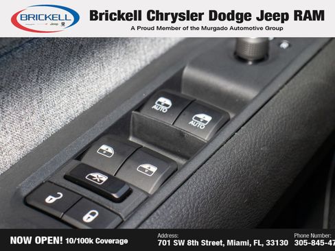 Used 2025 Jeep Compass Latitude image 25