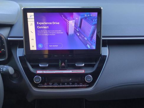 Used 2026 Toyota Corolla Cross XLE w/ Convenience Package FWD image 14