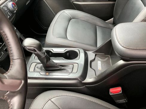 Used 2022 GMC Canyon AT4 w/ Trailering Package image 14