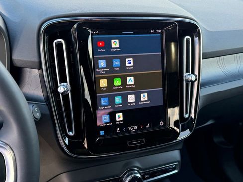 Certified 2023 Volvo XC40 Recharge Ultimate image 25