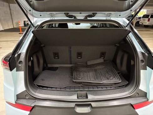 Used 2023 Chevrolet Bolt EUV LT w/ Convenience Package image 28