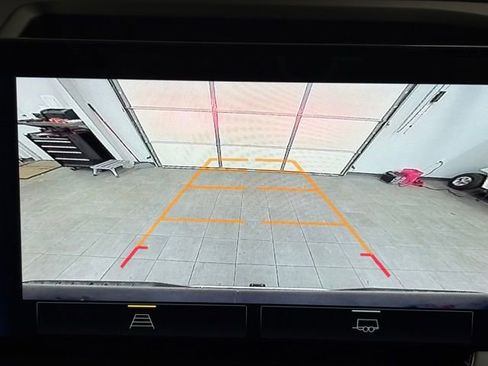 Used 2023 Chevrolet Silverado 1500 LT image 21