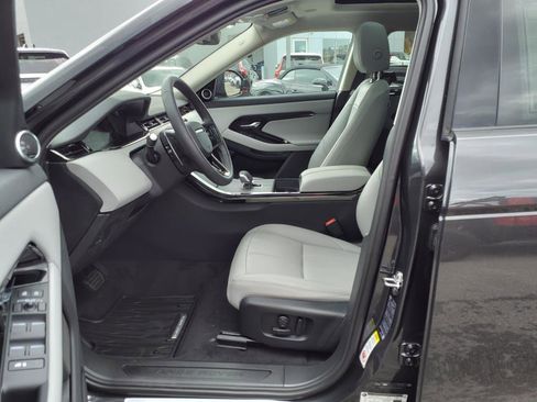 Certified 2025 Land Rover Range Rover Evoque S image 10
