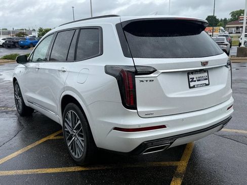 Used 2024 Cadillac XT6 Sport w/ LPO, Floor Liner Package AWD/4WD image 6