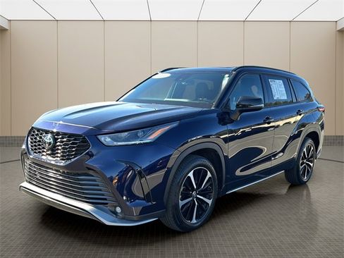 Used 2022 Toyota Highlander XSE image 1