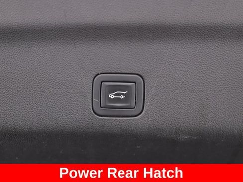 Used 2022 GMC Yukon XL Denali w/ Denali Ultimate Package AWD/4WD image 35
