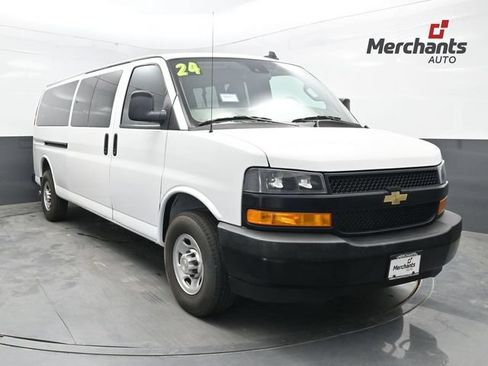 Used 2024 Chevrolet Express 3500 LS RWD image 1