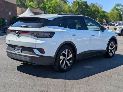 Used 2023 Volkswagen ID.4 2WD image 9