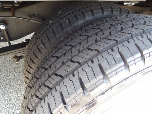 Used 2024 Ford E-350 and Econoline 350 Super Duty w/ Driver's Safety Package RWD image 59