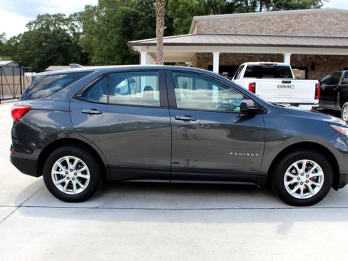 Used 2020 Chevrolet Equinox LS w/ LPO, Floor Liner Package image 23