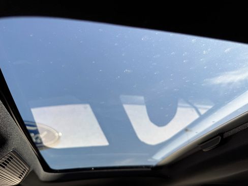 Used 2024 Volkswagen Golf R 2.0T (DSG) image 19