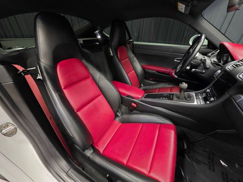 Used 2017 Porsche 718 Cayman image 31