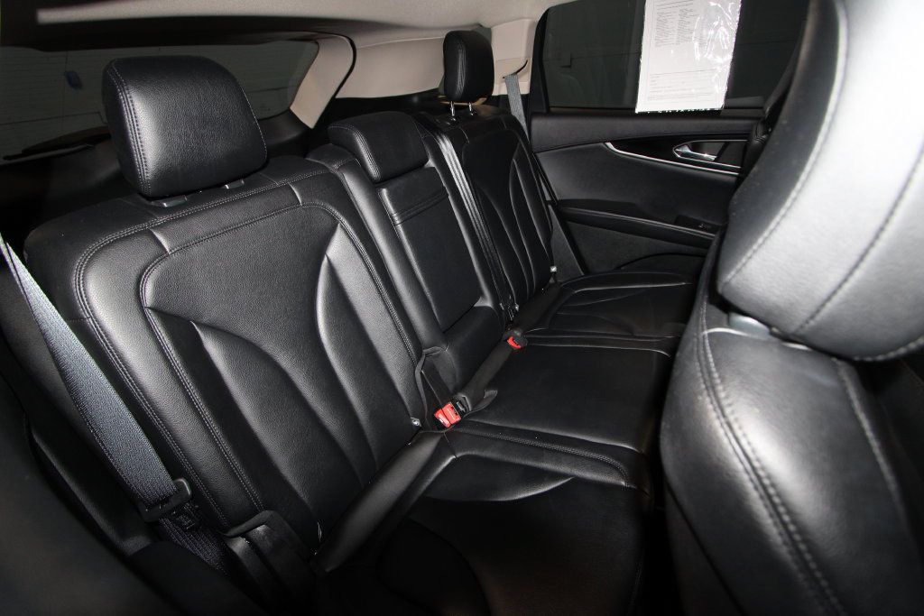 Used 2023 Lincoln Nautilus AWD w/ Premium Package image 24