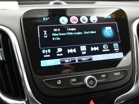 Used 2018 Chevrolet Equinox LT w/ Sun & Infotainment Package image 16