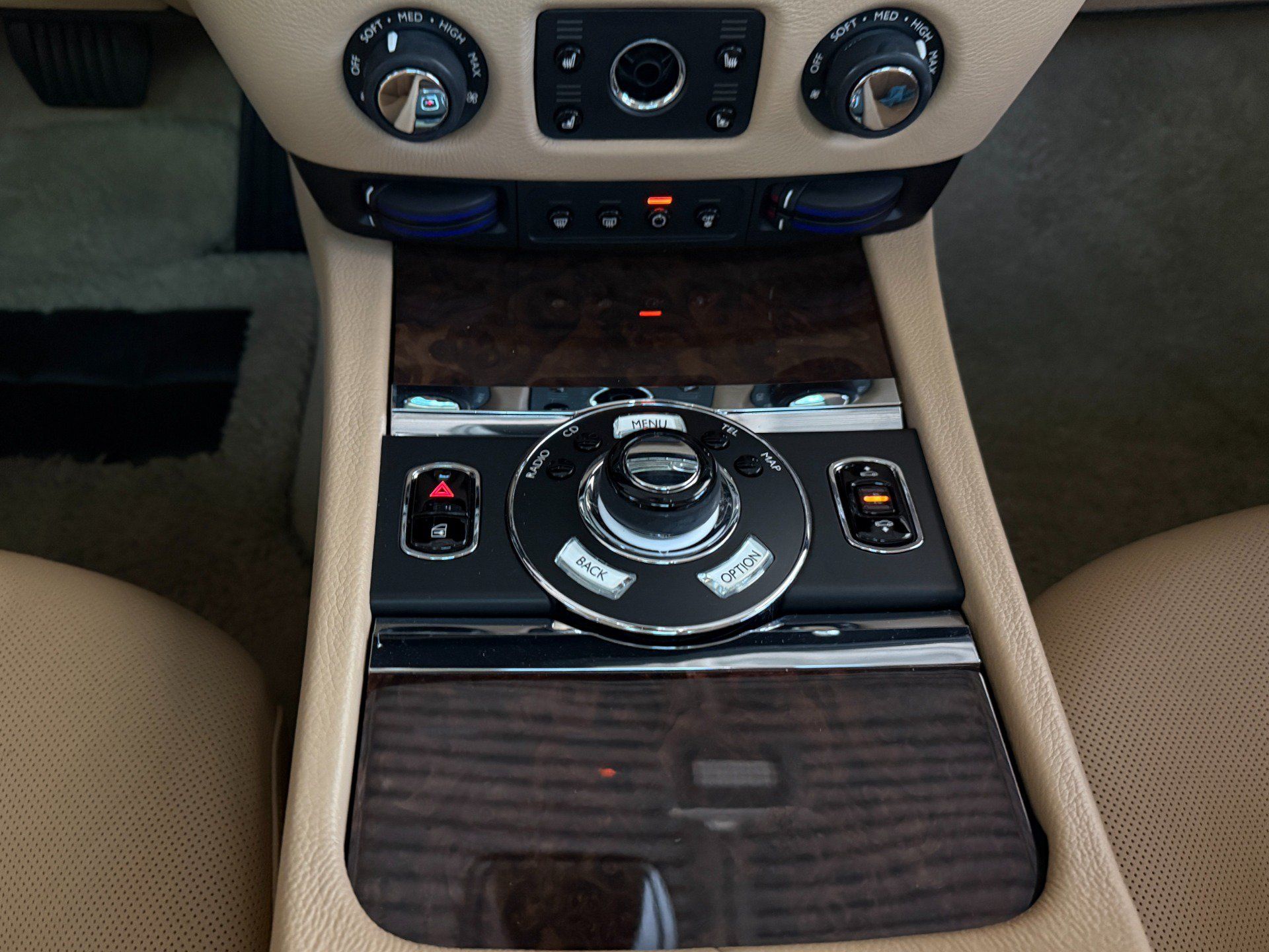 Used 2011 Rolls-Royce Ghost RWD image 37