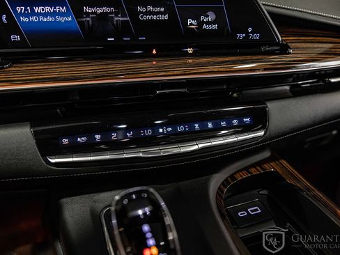 Used 2021 Cadillac Escalade ESV Premium Luxury w/ LPO, Floor Liner Package AWD/4WD image 30
