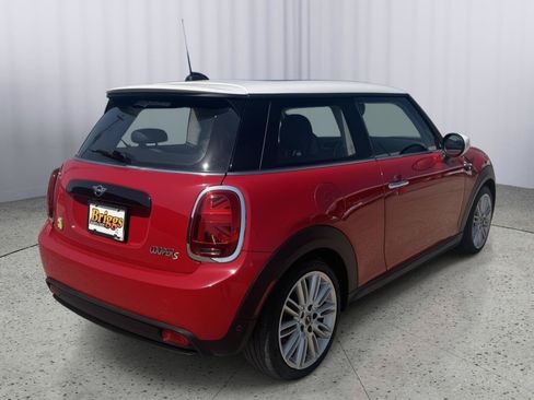 Used 2022 MINI Cooper SE w/ Driver Assistance Package FWD image 5