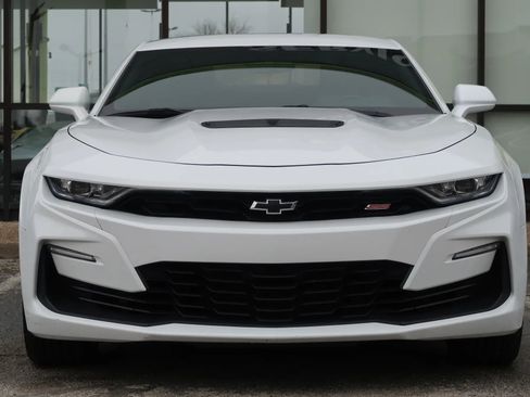 Used 2022 Chevrolet Camaro SS RWD image 2