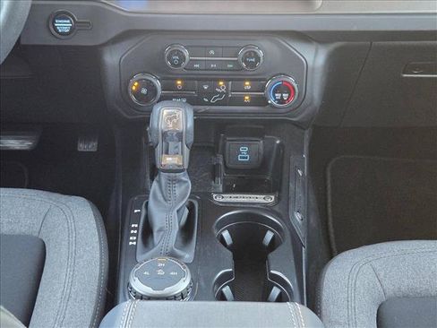 Used 2025 Ford Bronco 4-Door AWD/4WD image 12